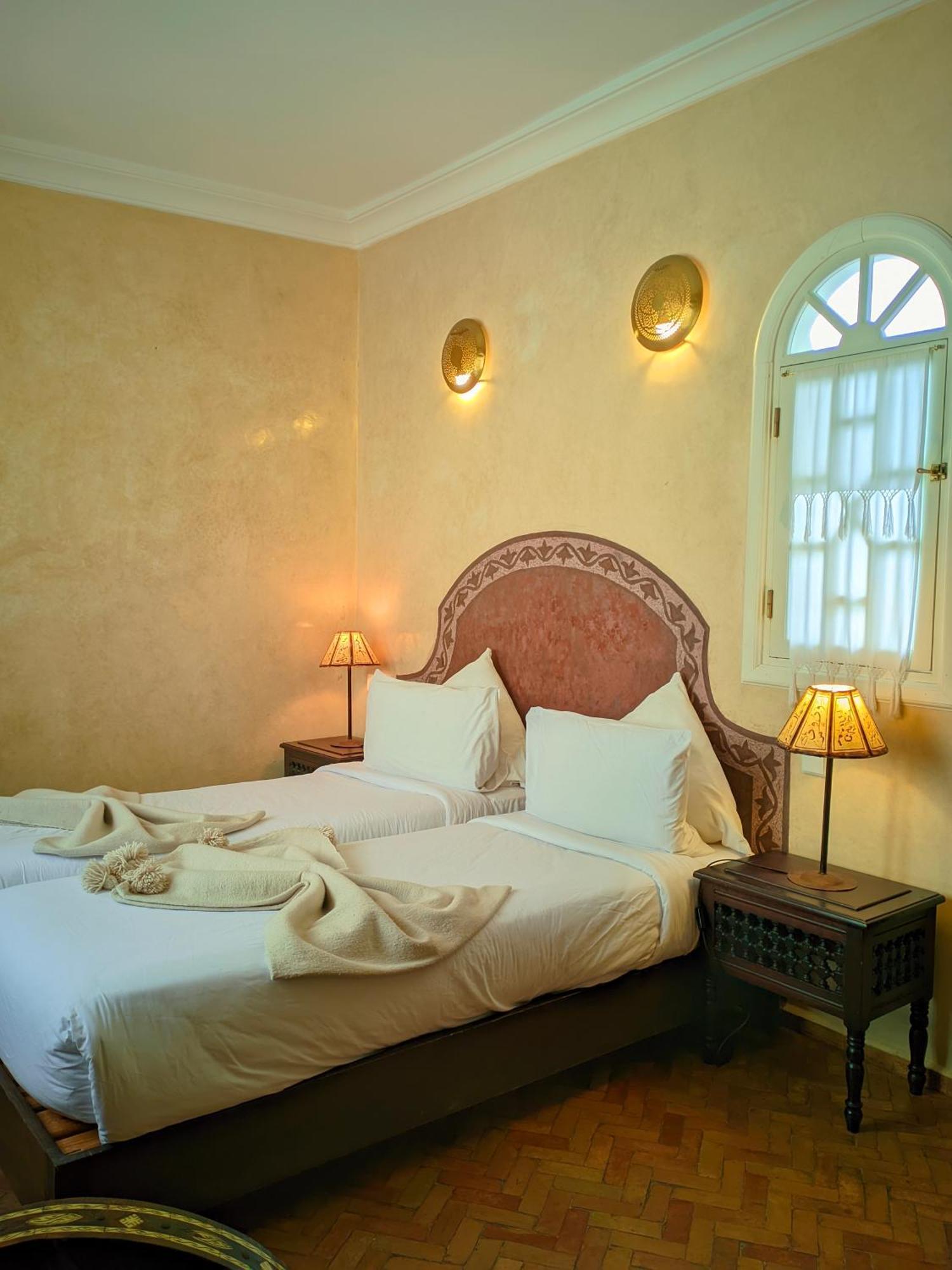 La Fontaine Bleue Hotel Szavíra Kültér fotó