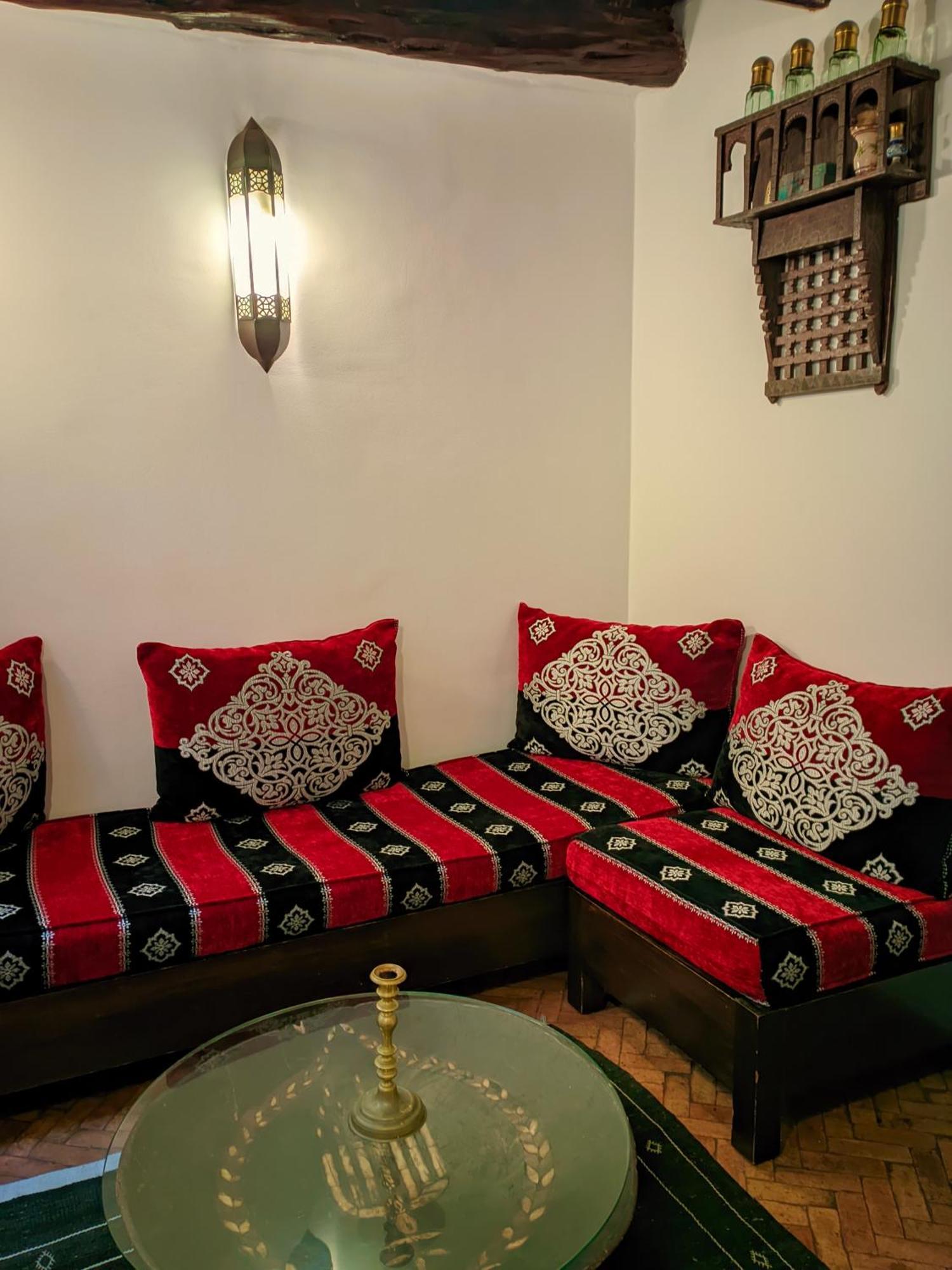 La Fontaine Bleue Hotel Szavíra Kültér fotó