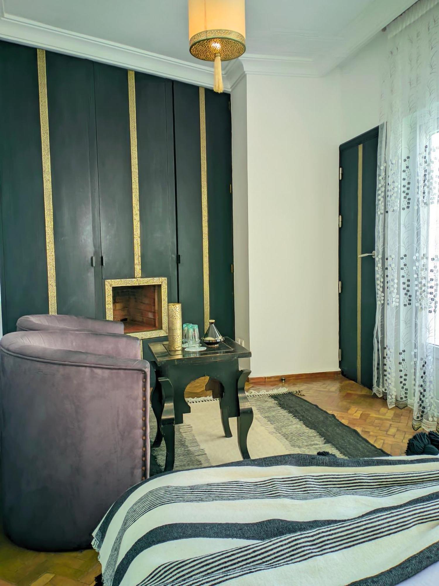 La Fontaine Bleue Hotel Szavíra Kültér fotó