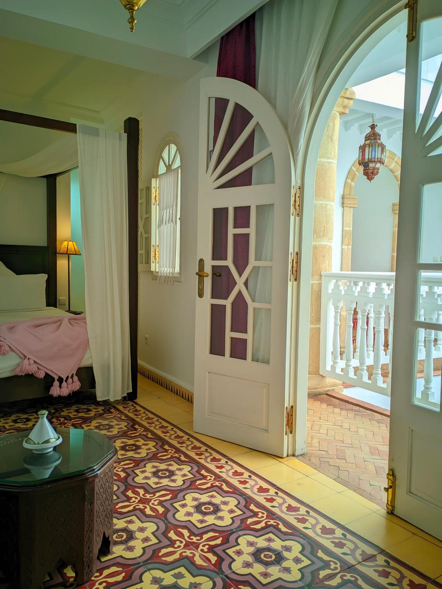 La Fontaine Bleue Hotel Szavíra Kültér fotó